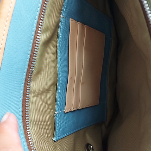 Coach blue and tan leather Trim messenger crossbody bag serial 6411 - Picture 8 of 13